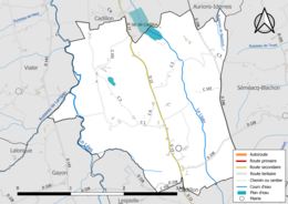 Carte en couleur présentant le réseau hydrographique de la commune