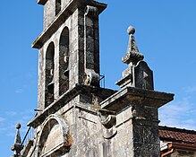 Reloxo de sol na igrexa de San Mateo de Oliveira.