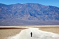 Bezodtoková panva Badwater Basin v Doline smrti, najnižšie položené miesto USA (-86 m)