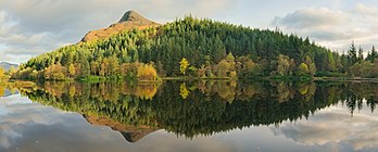 Paysage du glen Coe, dans le Highland. (définition réelle 9 456 × 3 817)