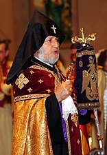 Patriarca Karekín II de Echmiadzín (armenio ortodoxo) o catholicós de Armenia y de todos los armenios.