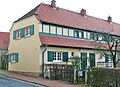 Gartenstadt Hellerau: Reihenhausgruppe mit sechs Einfamilienhäusern in L-förmiger Bebauung (Einzeldenkmal zu ID-Nr. 09210046)
