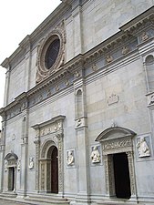 San Lorenzo, facciata