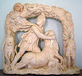 Romeinse sculptuur (3e eeuw n.Chr.) van Mithras die een heilige os slacht (taurobolium). In elk mithraeum (Mithraïstische tempel) nam deze afbeelding een centrale plaats in