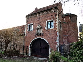 16de eeuws poortgebouw van Hoeve Henisdaal