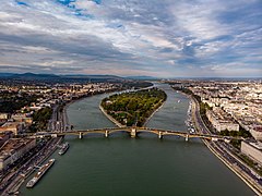 Puente Margarita (1872-1876), al final de la isla Margarita