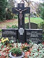 Gravestone of Rolf Stommelen and his family