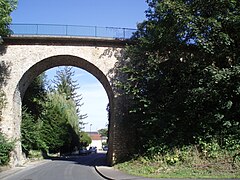 Ancien viaduc ferroviaire.