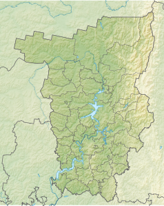 Mapa konturowa Kraju Permskiego, na dole nieco na prawo znajduje się punkt z opisem „źródło”, powyżej na lewo znajduje się również punkt z opisem „ujście”