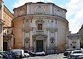 La iglesia de San Bernardo alle Terme fue construida dentro de una de las dos salas circulares de las termas.