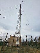 Une antenne de l'émetteur RMC de Roumoules.jpg
