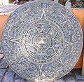 Artesanato representando o calendário asteca