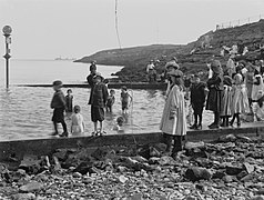 Bathing Pool, Whitmore Bay, Barry Island (4641187).jpg