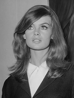 Jean Shrimpton (1965)