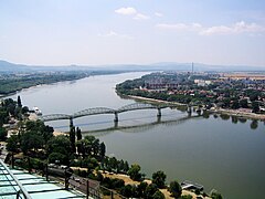 Vista del puente Maria Valeria y Štúrovo, desde Esztergom