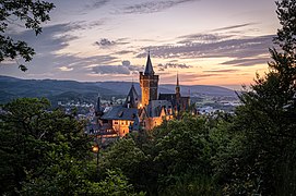 Schloss Wernigerode nach Sonnenuntergang.jpg