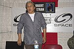 Robert Beltran (Chakotay)