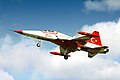 Un Canadair NF-5A de los Turkish Stars aterrizando durante la exhibición aérea en Kecskemét en 2010.