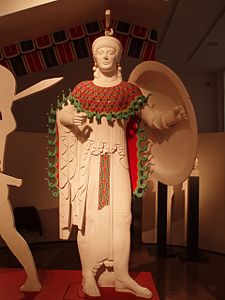 Restaurering av polykrom dekorasjonen av Athene-statuen fra Afaia-tempelet i Egina, ca. 490 f.Kr. (fra utstillingen "Bunte Götter" av München Glyptothek).