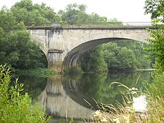 Viaducto en Saint-Germain-sur-Meuse