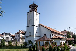 Снимката показва Долномахаленска църква „Въведение Богородично“ в град Самоков.