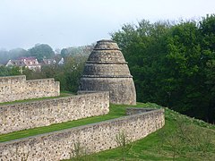 Aberdour Castle doocot - geograph.org.uk - 2372549.jpg