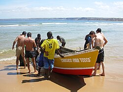 Fischa ba Cabo Ledo, uma 100 km sidli vo Luanda