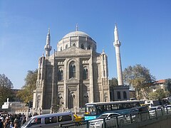 Mezquita Pertevniyal Valide Sultan