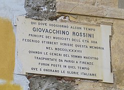 Parco stibbert, scuderie, targa giovacchino rossini.JPG