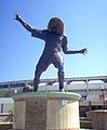 Estatua del Pibe Valderrama en el estadio Eduardo Santos.