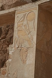 Valk van Hatsjepsoet Kapel van Hathor, Tempel van Hatsjepsoet