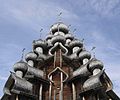 En av kirkene i Kizji, Russland