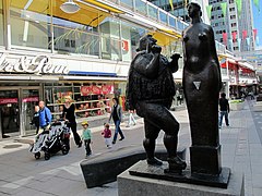 Sergelminnet sculpture - Sergelgatan, Stockholm - 2011 - Murat Özsoy.jpg