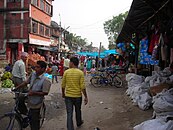 Jhapan piirikunnan Surungan kylän lauantaimarkkinat.