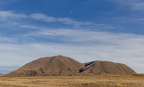 Mt Guy, Canterbury, New Zealand.jpg