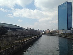 Neyagawa River from Osakajo-Shimbashi Bridge 2.JPG