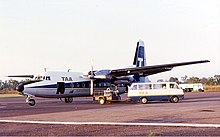 Fokker F27 en el aeropuerto Katherine Tindal en Katherine (1976)