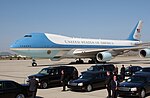 Ett av två transportflygplan med beteckning Boeing VC-25A, mer känd som Air Force One.