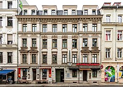 Mehrfamilienhaus der Gründerzeit (1876 erbaut), Riemannstr. 42 in Leipzig, Foto (2021)