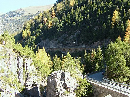 View back from Albula viaduct I Blick zurück vom Albula-Viadukts I