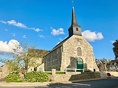 Eglise-Saint-Pierre-Crehen-22-Ouest-Nord-byRundvald.jpg