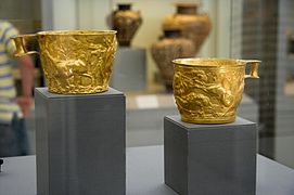 Gold Cups Vafia 1500-1450 BC, NAMA 1759, NAMA 1758 080873.jpg