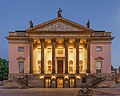 Berlinska državna opera, ena od številnih neoklasicističnih stavb na trgu Bebelplatz