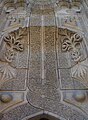La facciata in pietra altamente ornata dell'ingresso, Ince Minaret Medrese, Konya