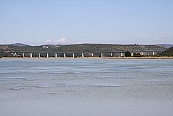 Pohled na viadukt Mirna a řeku Mirnu