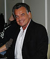 Ray Wise interpreta padre Westley