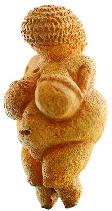 Venuso de Willendorf, ĝenerale konsiderata kiel la unua prahistoria reprezentaĵo de la fekundecodiino