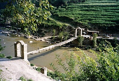 Ou brug oor die Indus in Pakistan