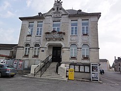 Skyline of Neufchâtel-sur-Aisne