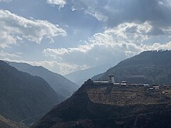 View of Dobji Dzong.jpg